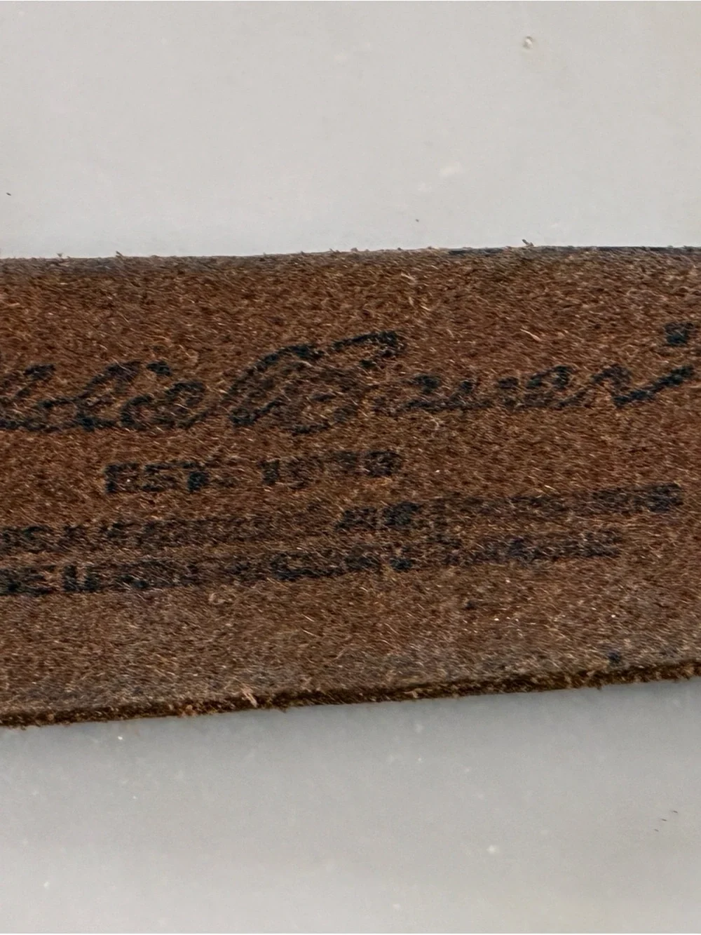 Eddie Bauer Brown Belt Genuine  Leather W/Solid Brass Buckle Size 40